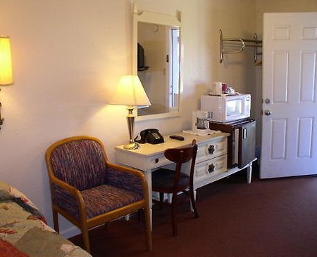 Hacienda Motel Alturas Chambre photo